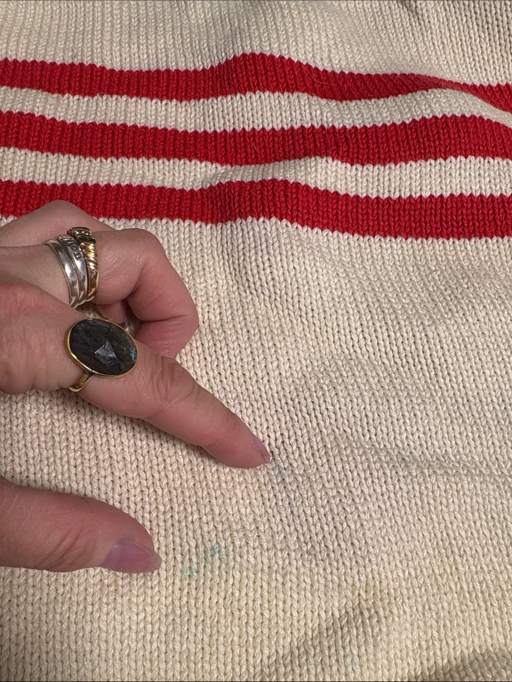 Vintage Susan Bristol Cream Crewneck Sweater with Red, Navy & Gold Medallion - Picture 12 of 12